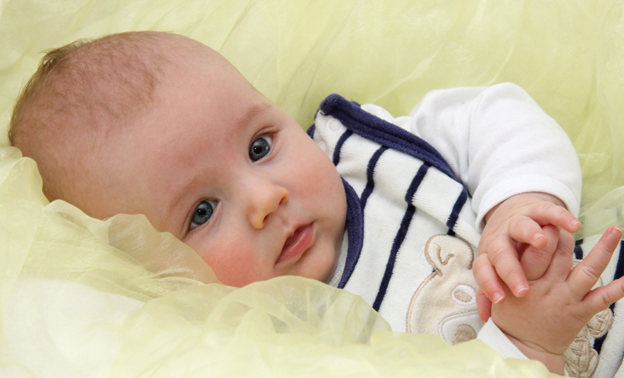 Portrait eines vier Monate alten Jungen