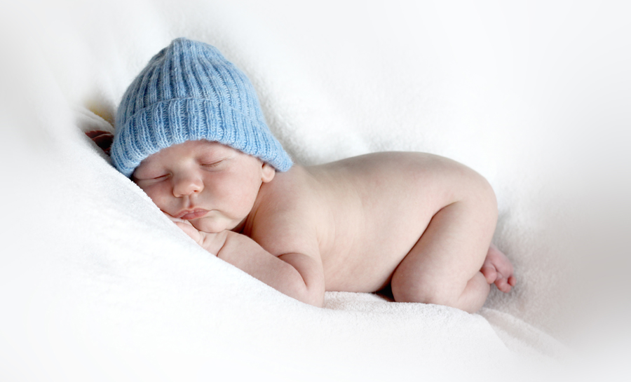 schlafendes neugeborenes Baby