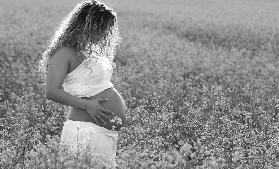 Schwangerschaft, Schwangerenfotos, Babybauch, Fotografie Marita Hüttner